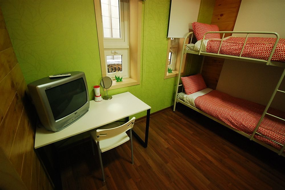 Zaza Backpackers Guest house Seoul