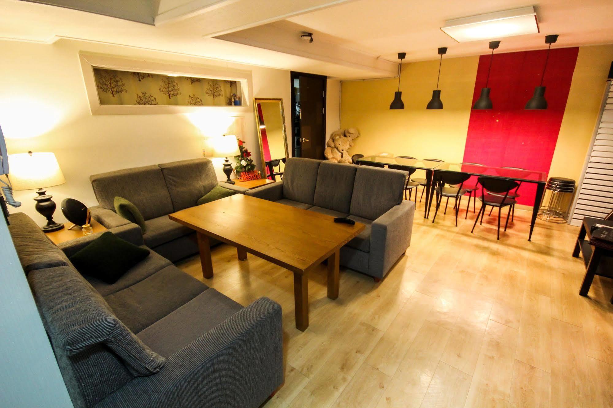 Zaza Backpackers Seoul